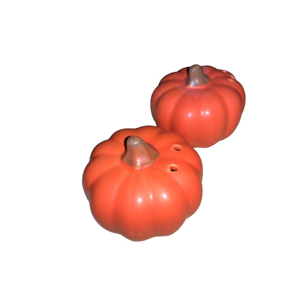 Halloween Thanksgiving Pumpkin Salt Pepper Shaker Set